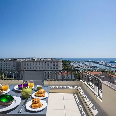 Art Deco With Breath Taking View From The 8th Floor Terrace By Weekome *