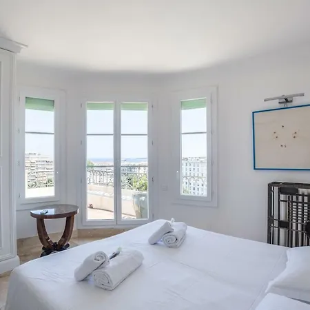 Apartment Art Deco With Breath Taking View From The 8th Floor Terrace By Weekome *